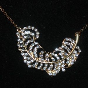 Nwt: Clear Crystal Bend Feather Choker/Necklace